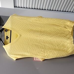 Jack Nichlas Prima Cotton Yellow V Vest.